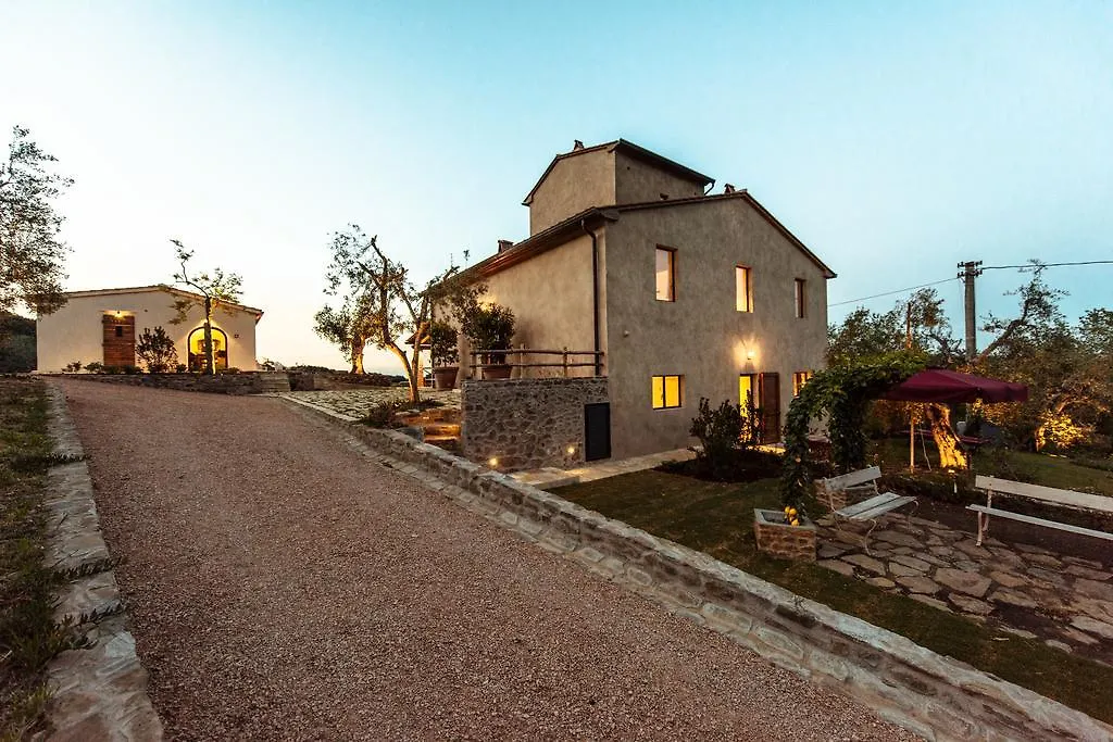 مزرعة للإقامة Torre Di Baratti Bio Resort بوبولونيا