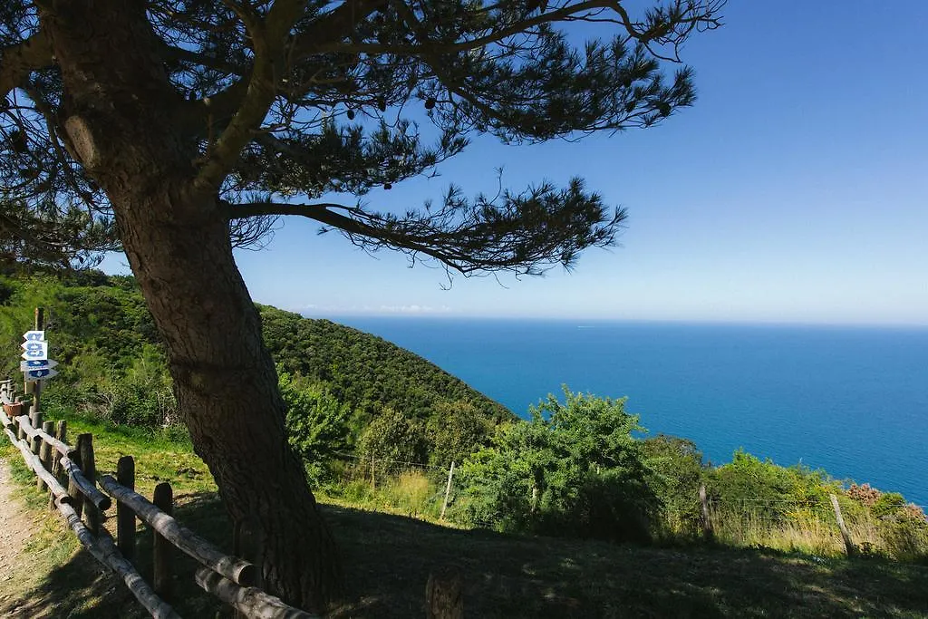 مزرعة للإقامة Torre Di Baratti Bio Resort بوبولونيا